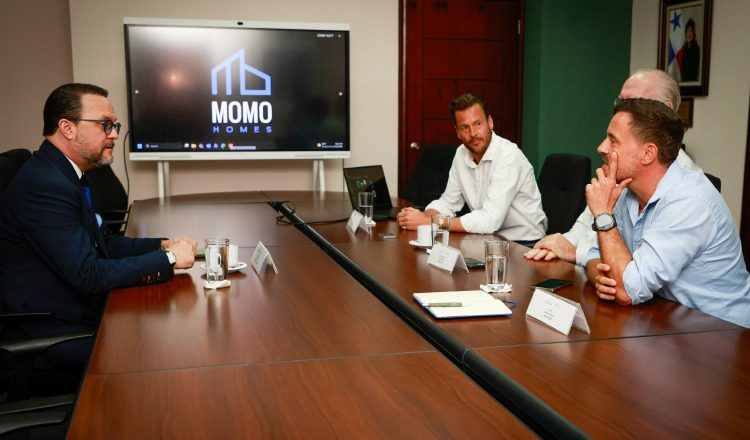 Momo leadership meets with Panamanian minister